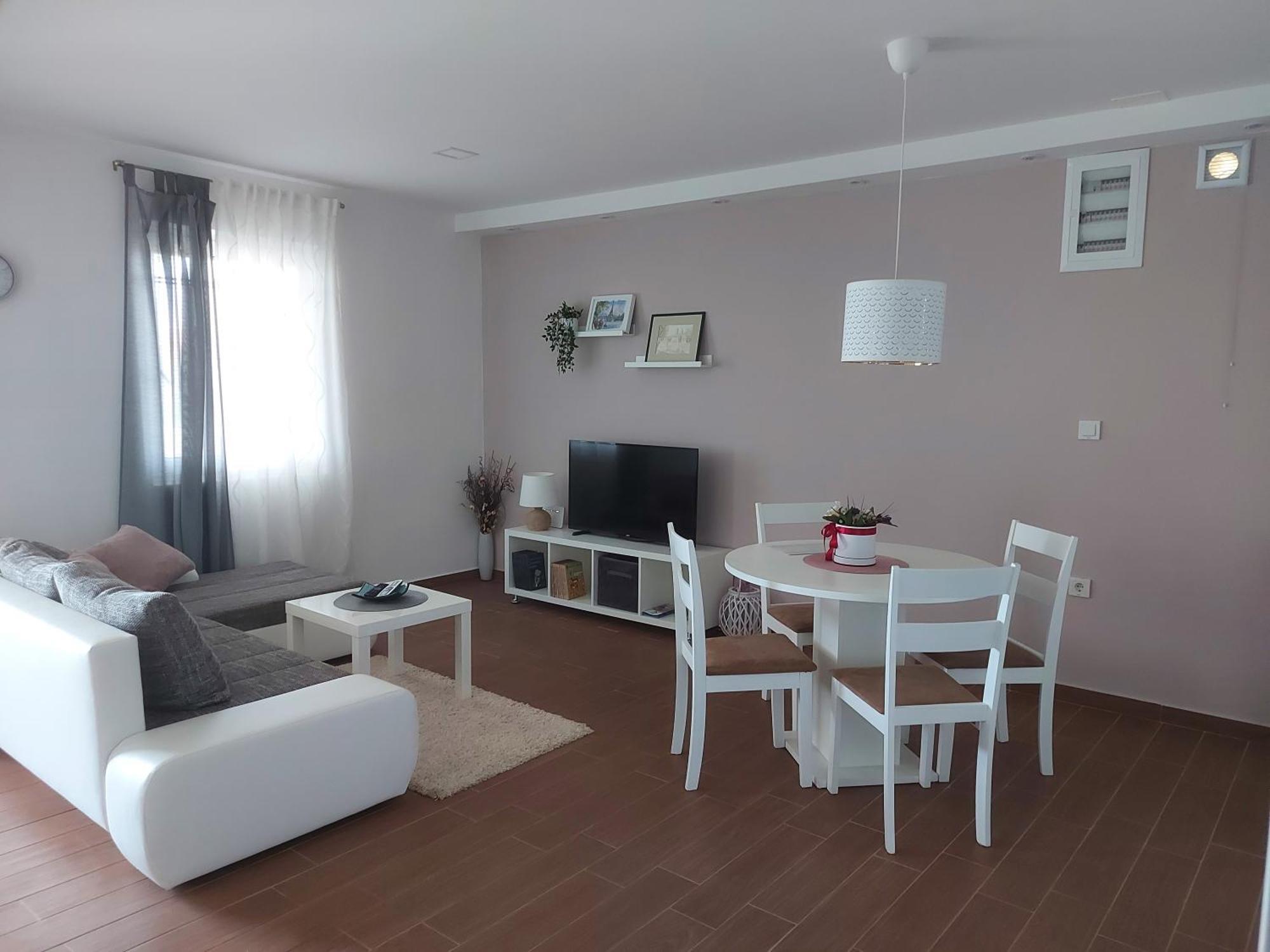 Apartman Lorna Turanj Ngoại thất bức ảnh